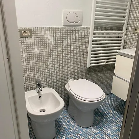 Apartment - With Lakefront Pool Sirmione